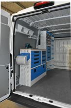 01_ Mesa de trabajo con parapetos para furgoneta en Syncro México System 